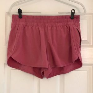 Lululemon Tracker shorts